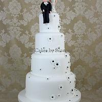 Character and Daisy Wedding Cake
