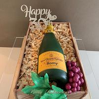 Champagne bottle cake Champagne bottle cake