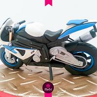 BMW moto cake