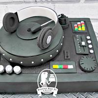 DJ Mixing Deck cake