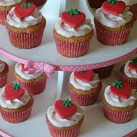 "strawberry shortcake" cake & cupcakes