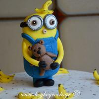 BOB MINION CAKE BANANAS