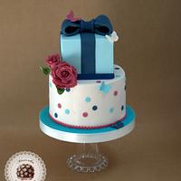 Bow fabric cake by Mericakes