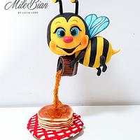 3D bee & pancakes cake! 3D bee & pancakes cake!
