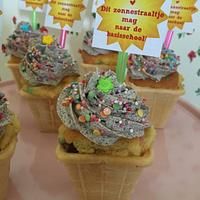 Oreo icecream cupcakes