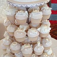 Vintage Lace Wedding cake and cupcakes