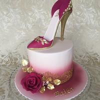 High heel shoe cake