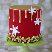 Gold Drip Christmas Cake Tutorial