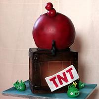 Red Angry Bird cake
