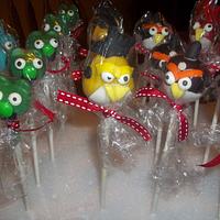 Angry Bird cake and Cake pops