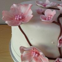 cake with gumpaste flowers