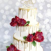 The Golden Drip Wedding Cake 