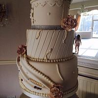 Vintage wedding cake