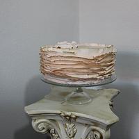 Vintage ruffle cake