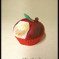 Who Took A Bite Of My Apple?! Cupcakes