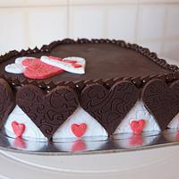 Modelling chocolate on chestnut cake