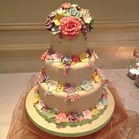 Vintage themed wedding cake 