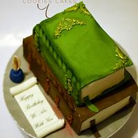 Old books cake