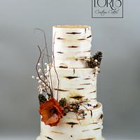 Birch wedding cake 