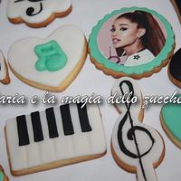 Ariana Grande cookies