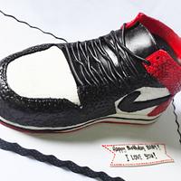Nike Jordan 1 Black Toe Snakeskin Carved and Hand-Painted Cake