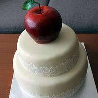 Apple-wedding cake