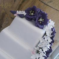 lisianthus wedding cake