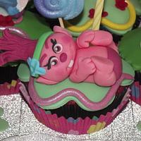 cupcake trolls 