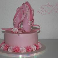 Ballet shoe cake