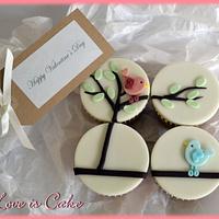 Valentine's Love Birds cupcakes