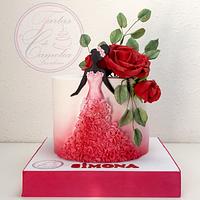 TARTA MUJER ROSAS ROJAS