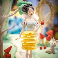 A contemporary Snow White