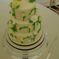 Roses & freesias wedding cake