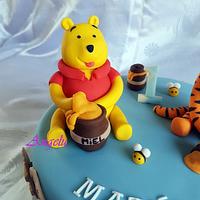 Winnie and Tigger cake