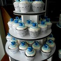 blue and white graduation cake cupcakes