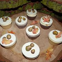 Autumn Themed Wedding Cakes