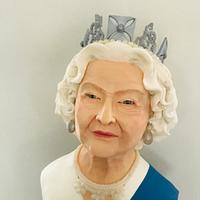 Queen mum cake 