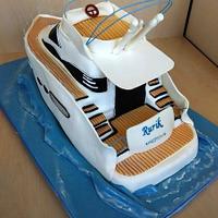cake yacht