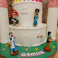 "Desiny princesses Castle cake"