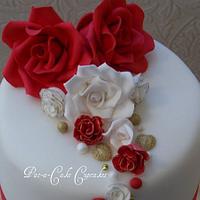 Red and white Roses Wedding Tower