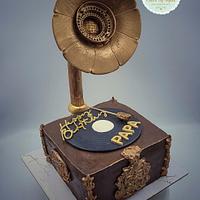 Vintage Gramophone Cake