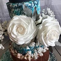 Maritim Wedding cake with lighthouse