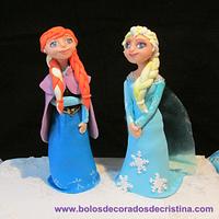 Elsa and Ana Cake