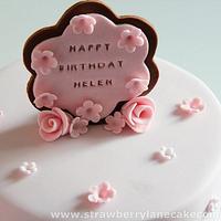 Pink daisy cake for Helen