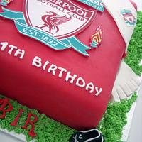 Liverpool soccer badge cake 