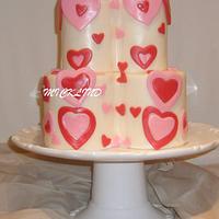 A HEART SHAPED VALENTINES DAY CAKE