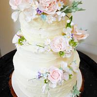countryside flowers wedding cake 