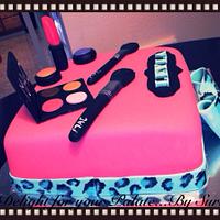 Make up  Cake 