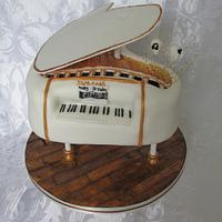 Pia-Pia-Piano! Golden Grand Piano 18th Birthday cake.