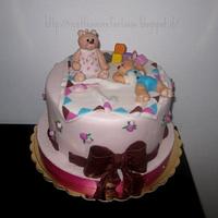 birth cake with teddy bears